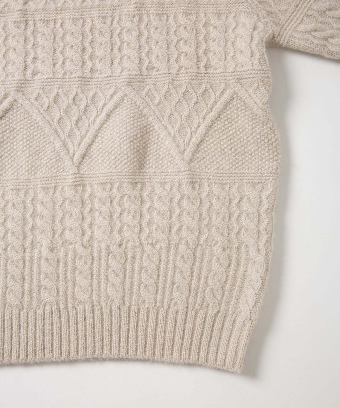 5G Aran pattern Crew Knit
