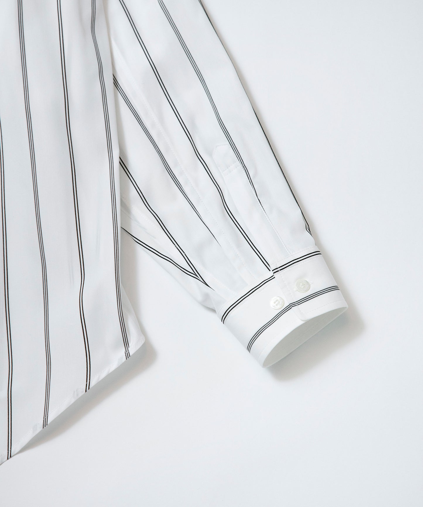 CL Stripe Round Hem Shirt