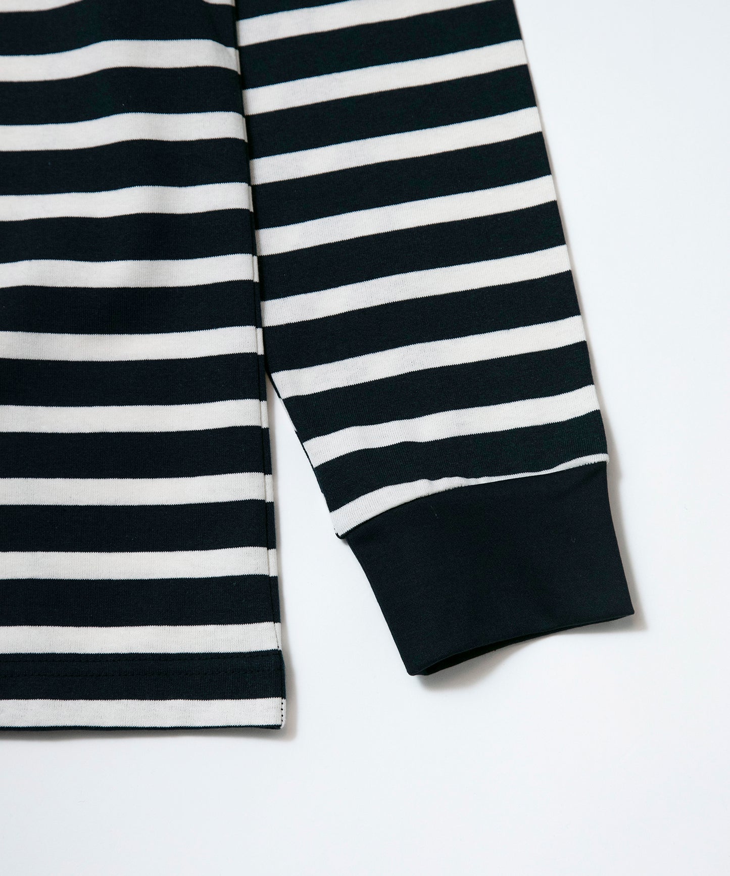 Border Long Sleeve T