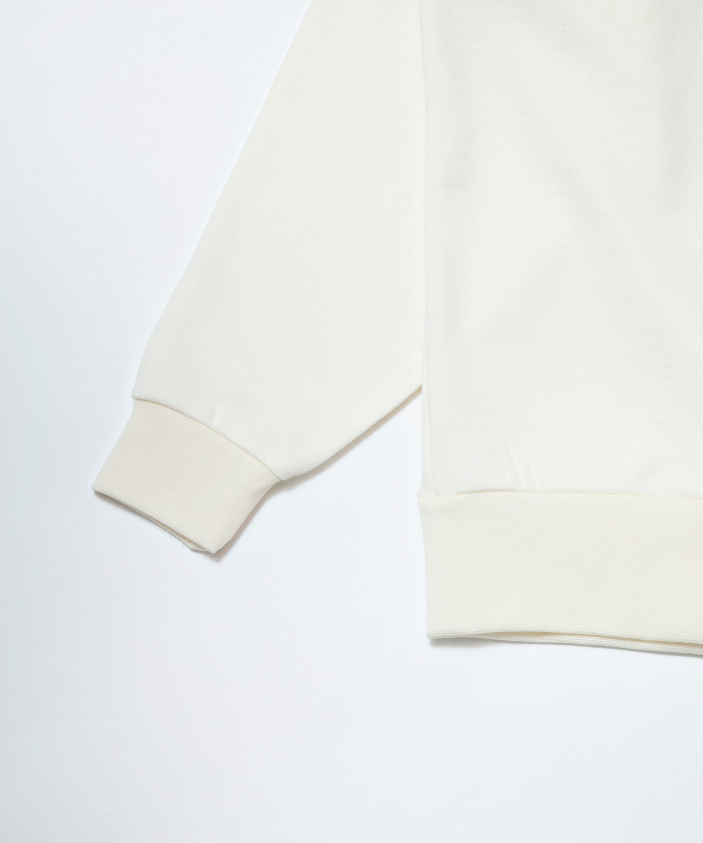 AW Punch V- Neck C/N
