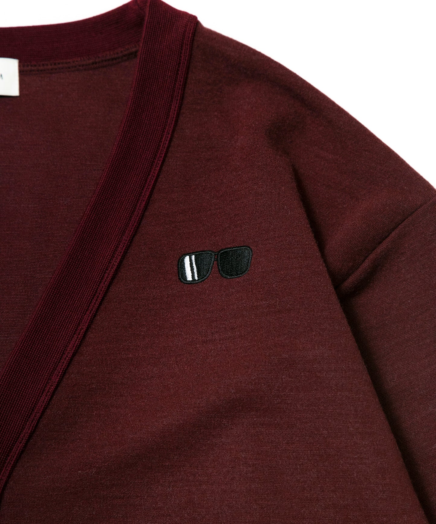 AW Punch V- Neck C/N