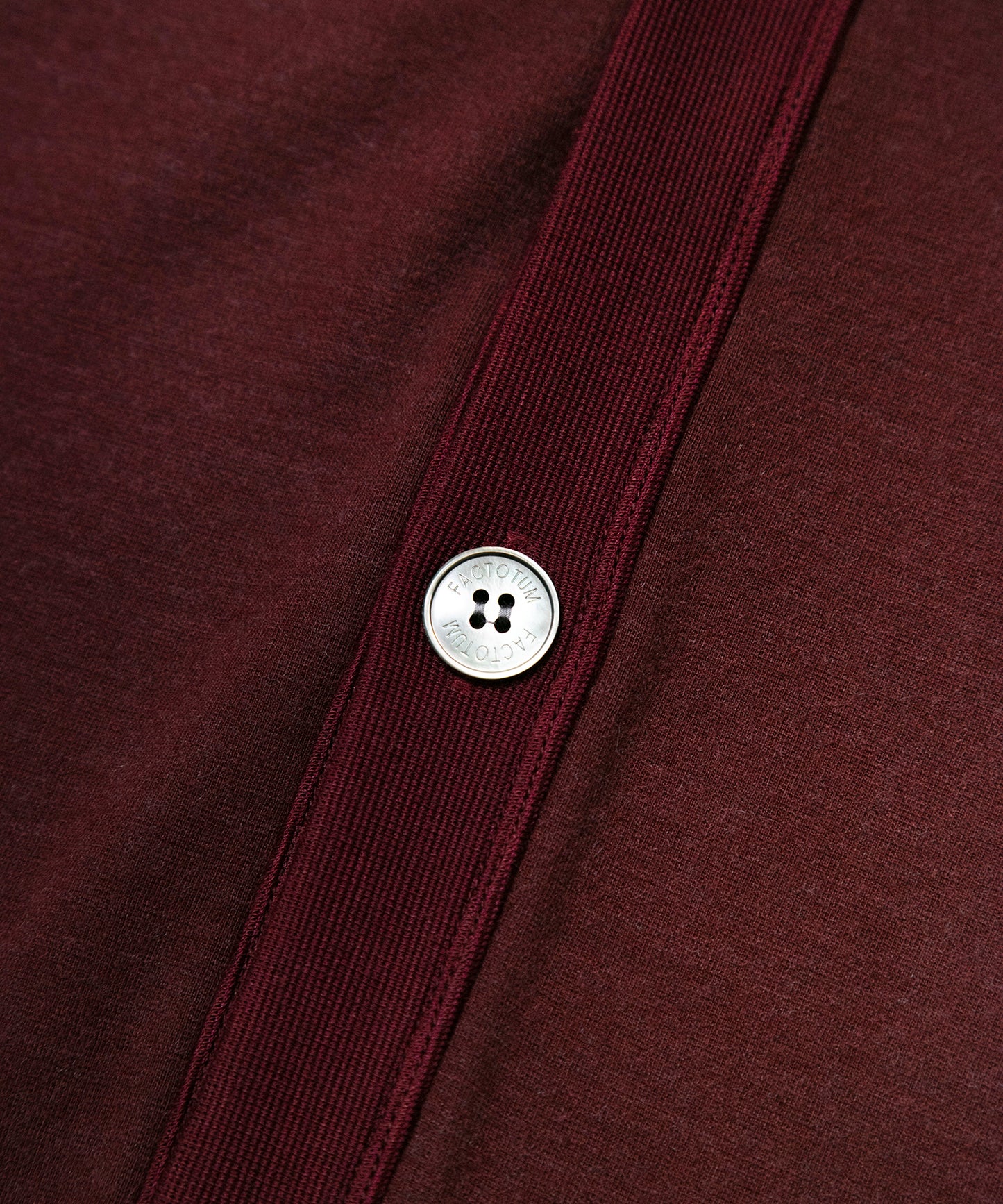 AW Punch V- Neck C/N
