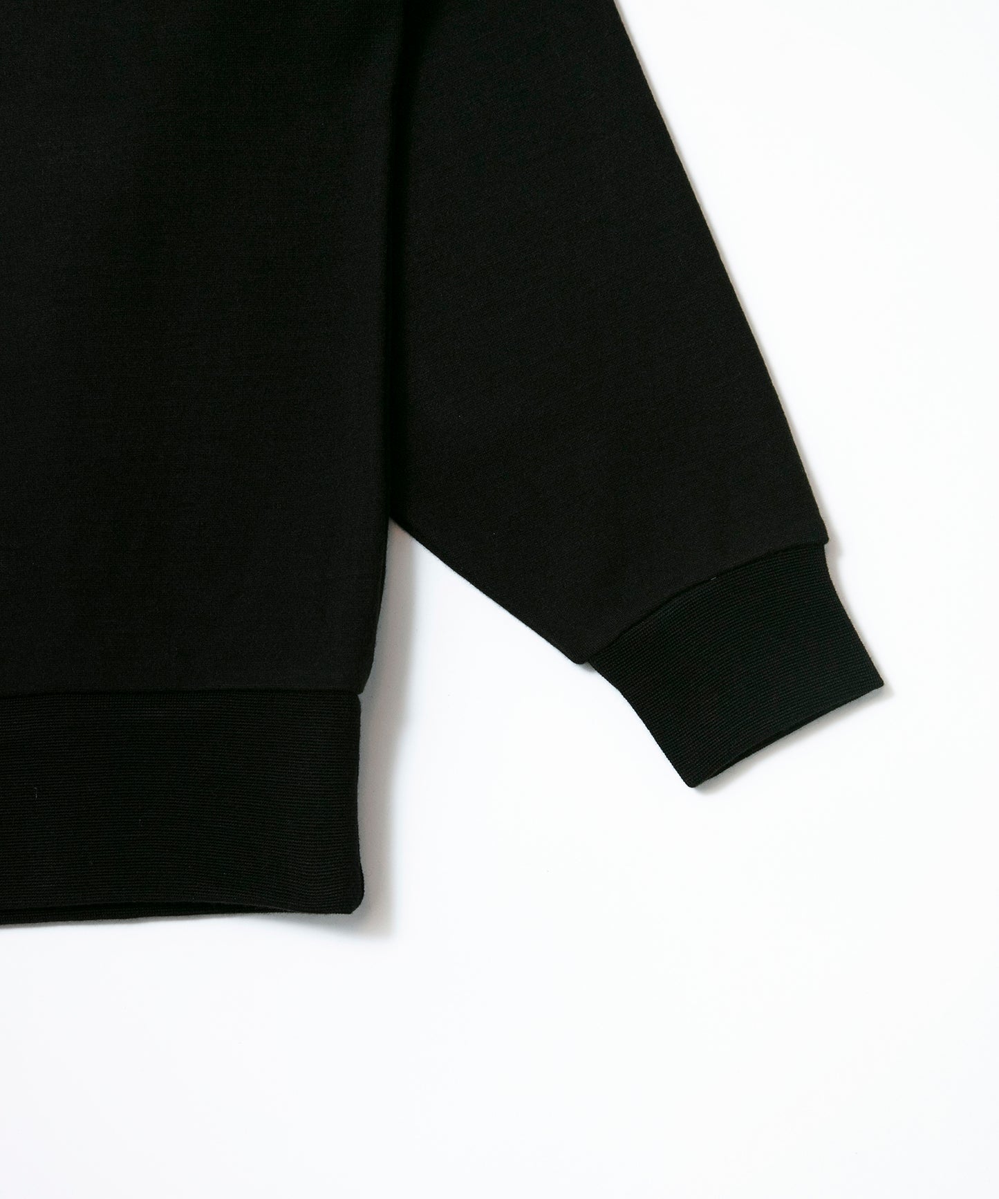 AW Punch V- Neck C/N