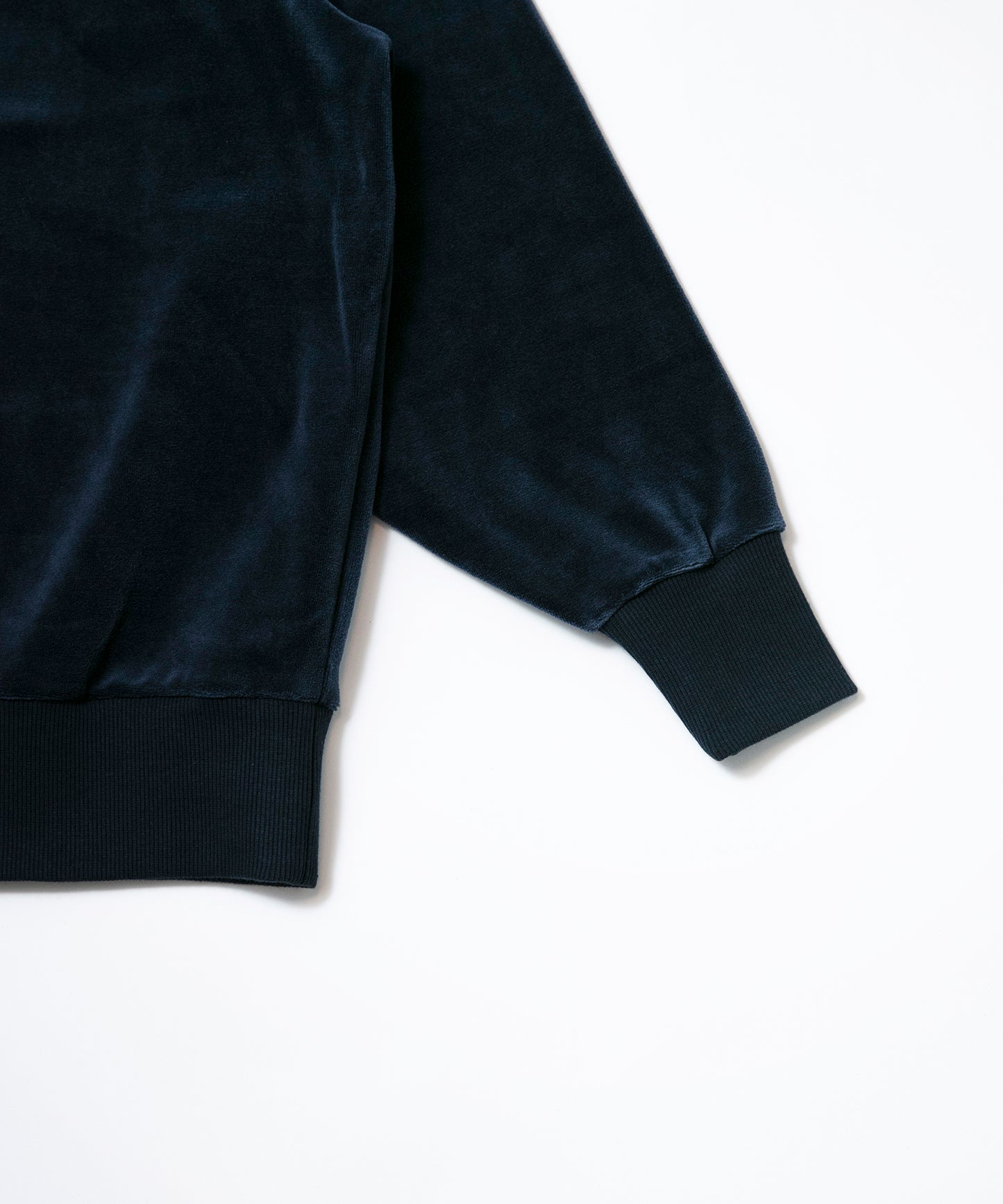 Heavy velor V-neck L/S