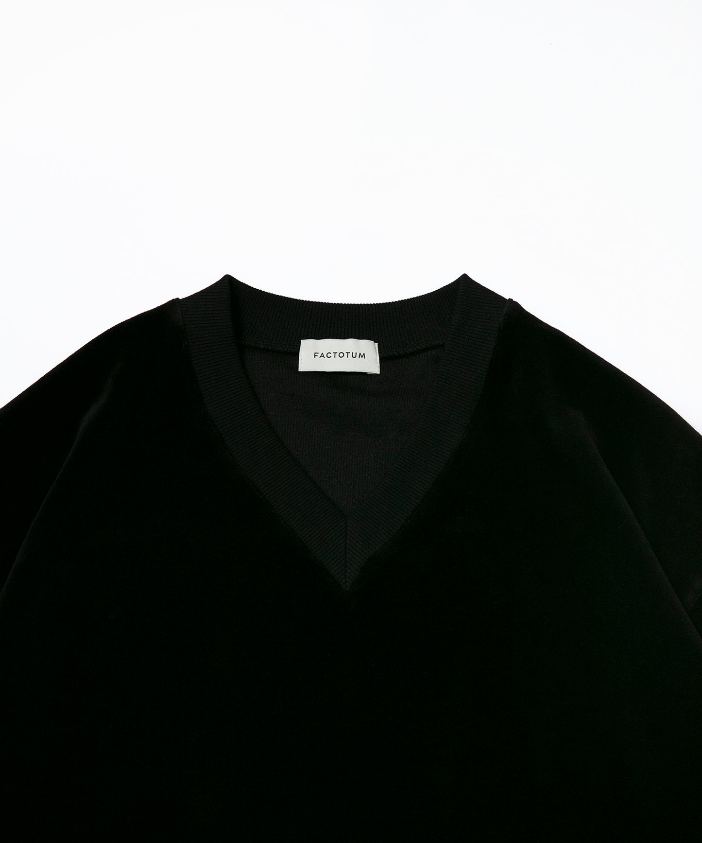 Heavy velor V-neck L/S
