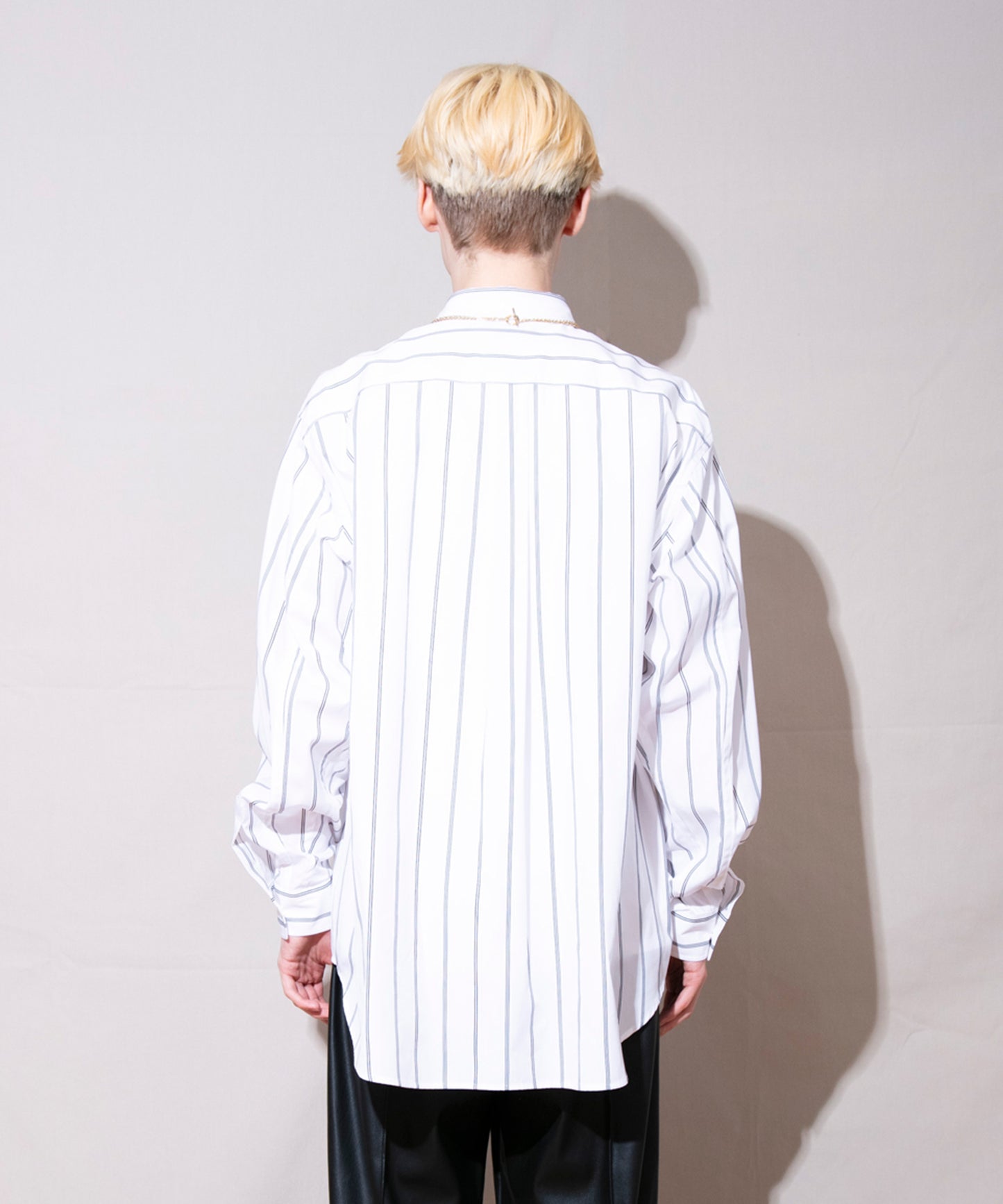 CL Stripe Round Hem Shirt