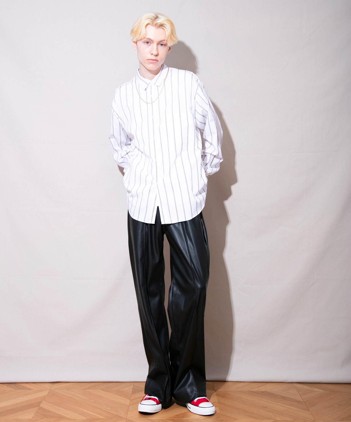 CL Stripe Round Hem Shirt