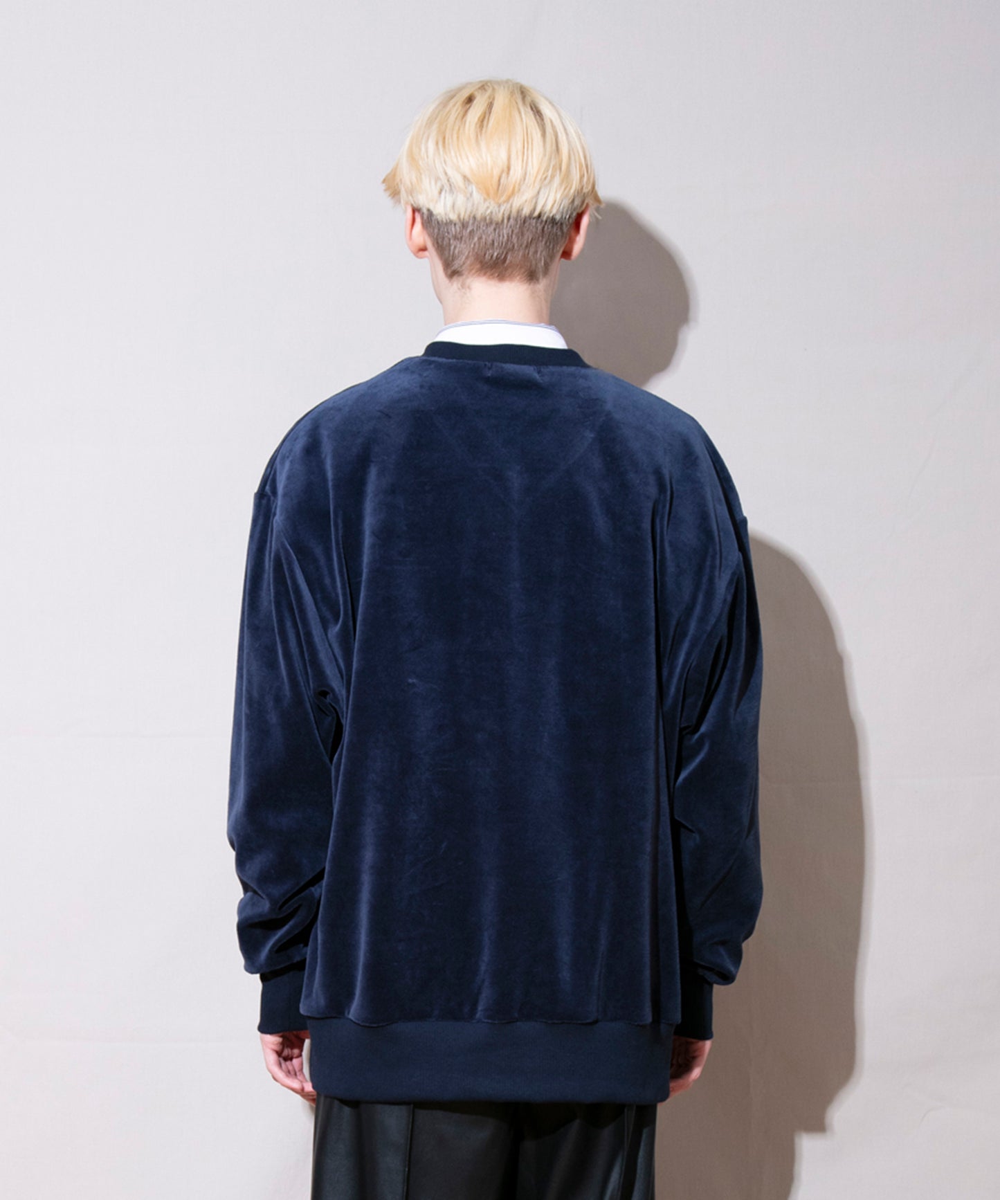 Heavy velor V-neck L/S
