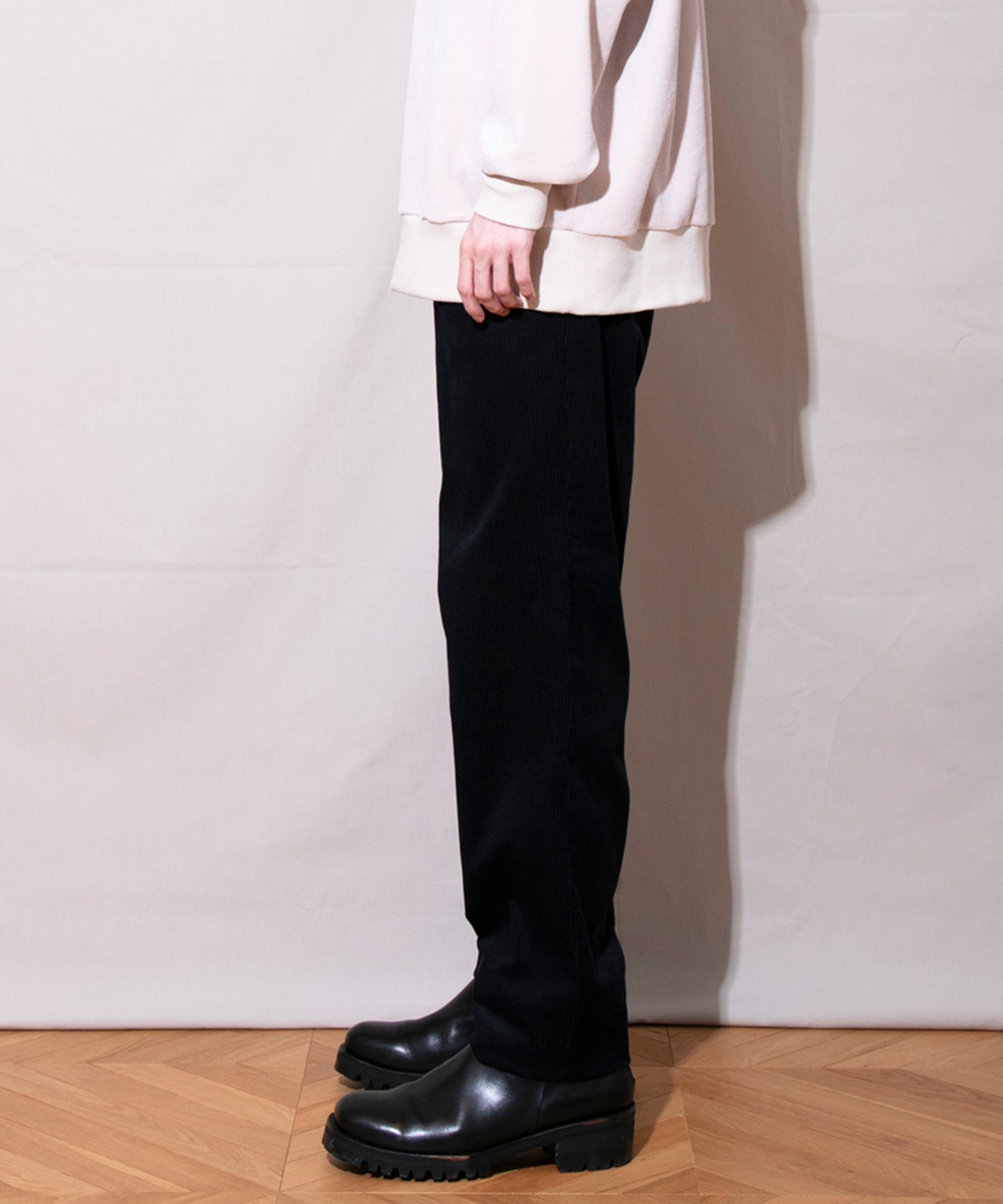 8W Corduroy 1P Tapered Pants