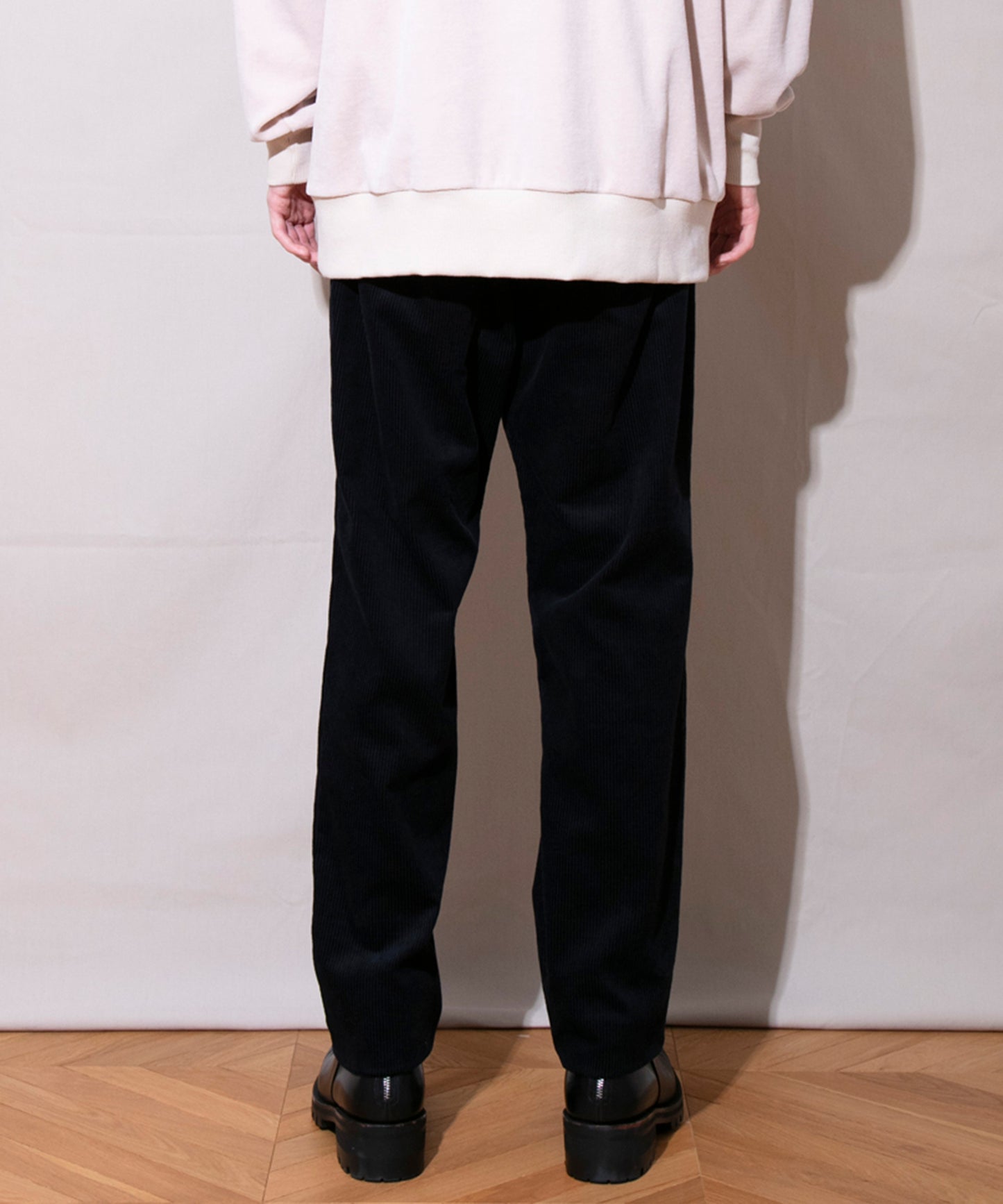8W Corduroy 1P Tapered Pants