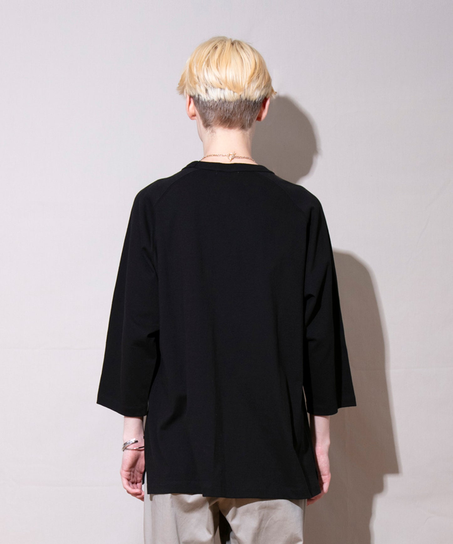 Relaxed fit raglan T