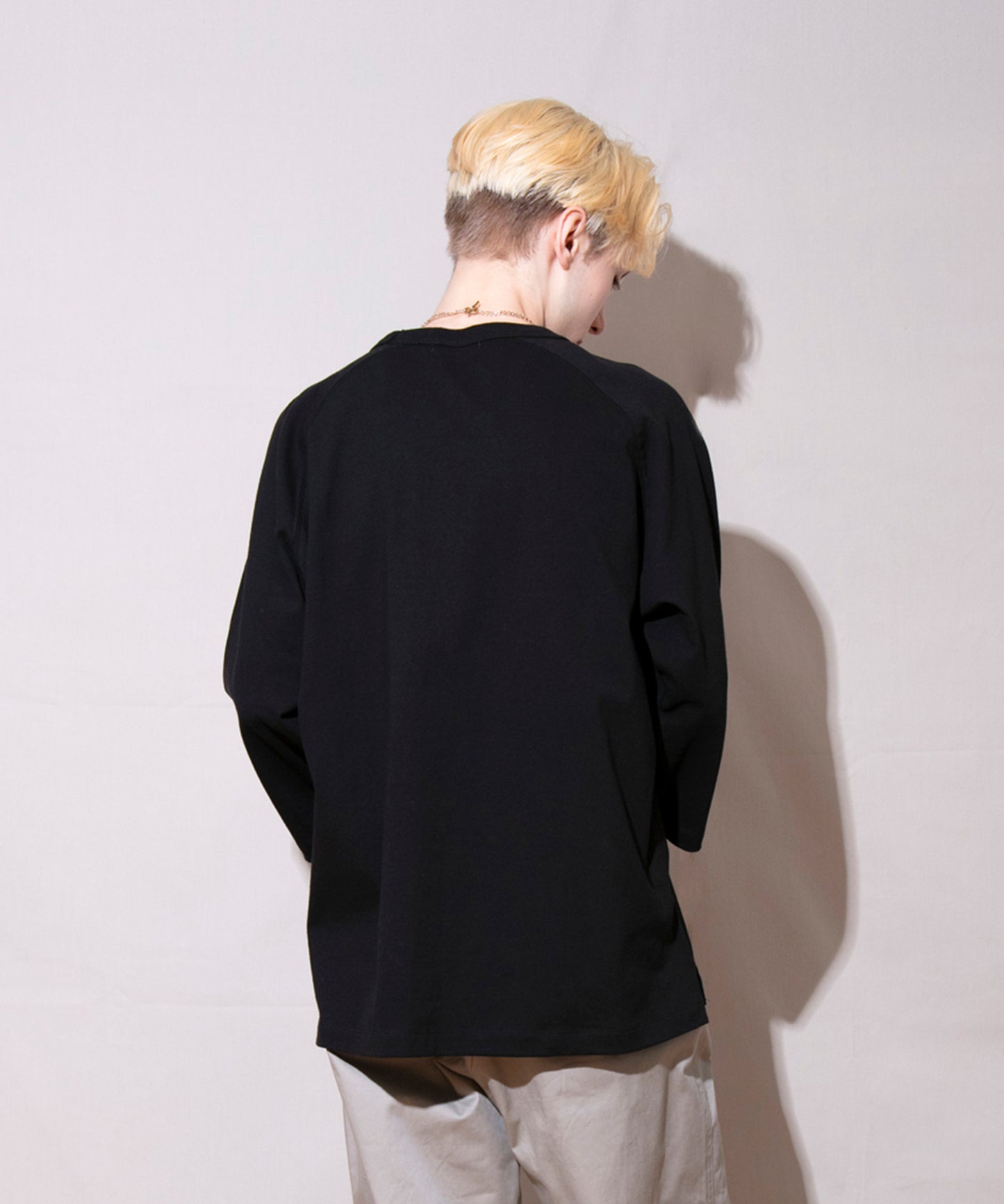 Relaxed fit raglan T
