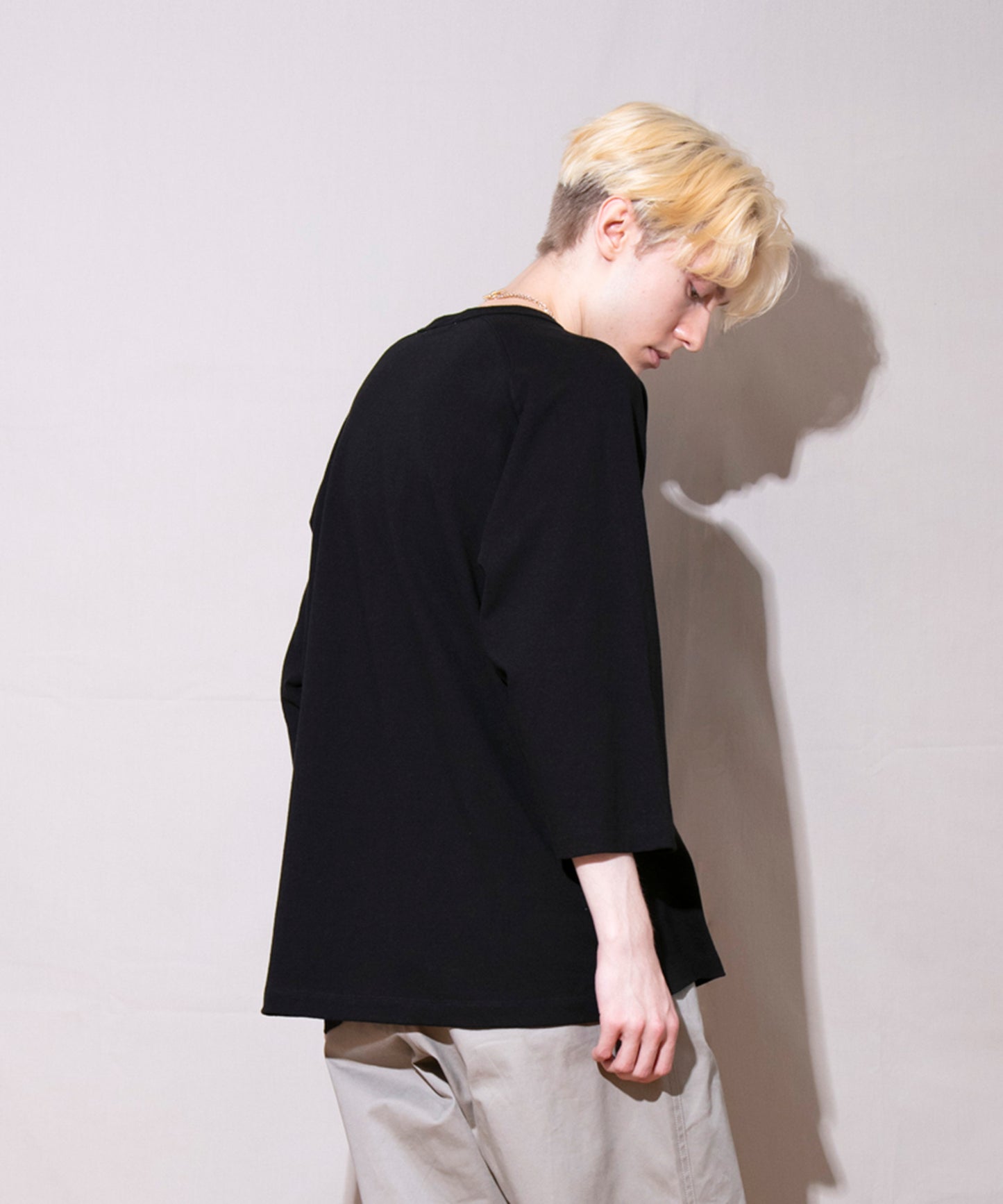 Relaxed fit raglan T