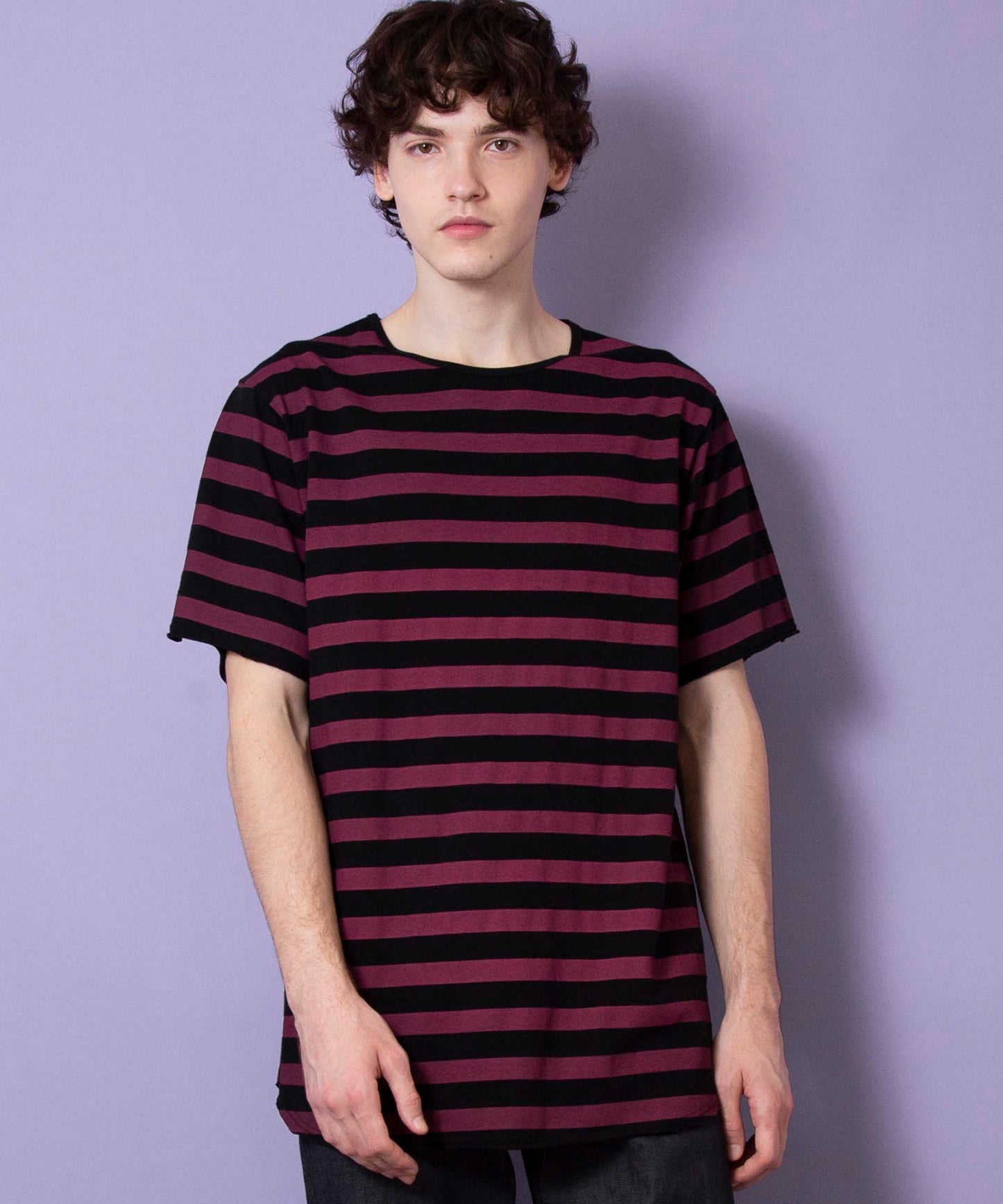 Pigment dye border print T-shirt