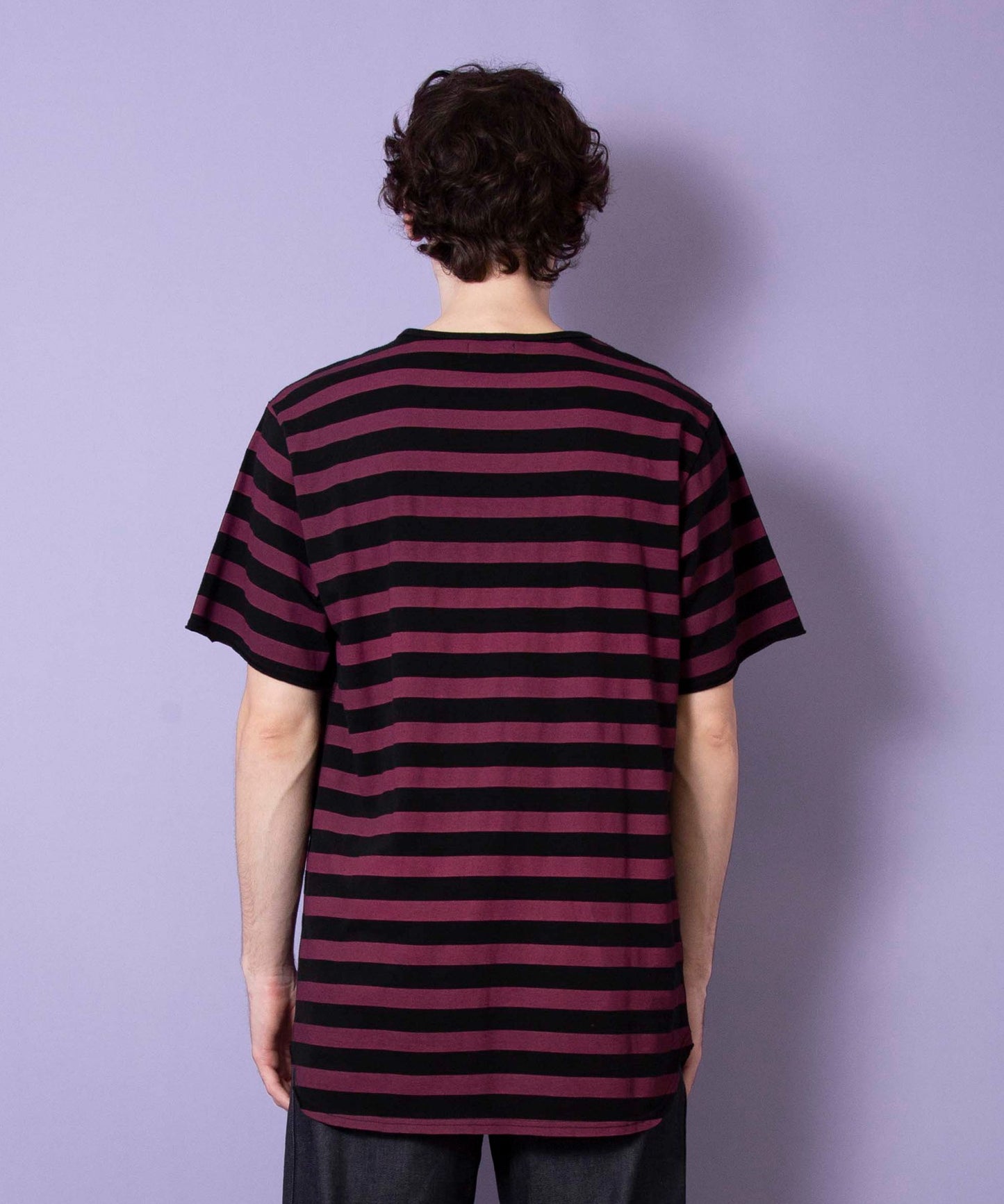 Pigment dye border print T-shirt