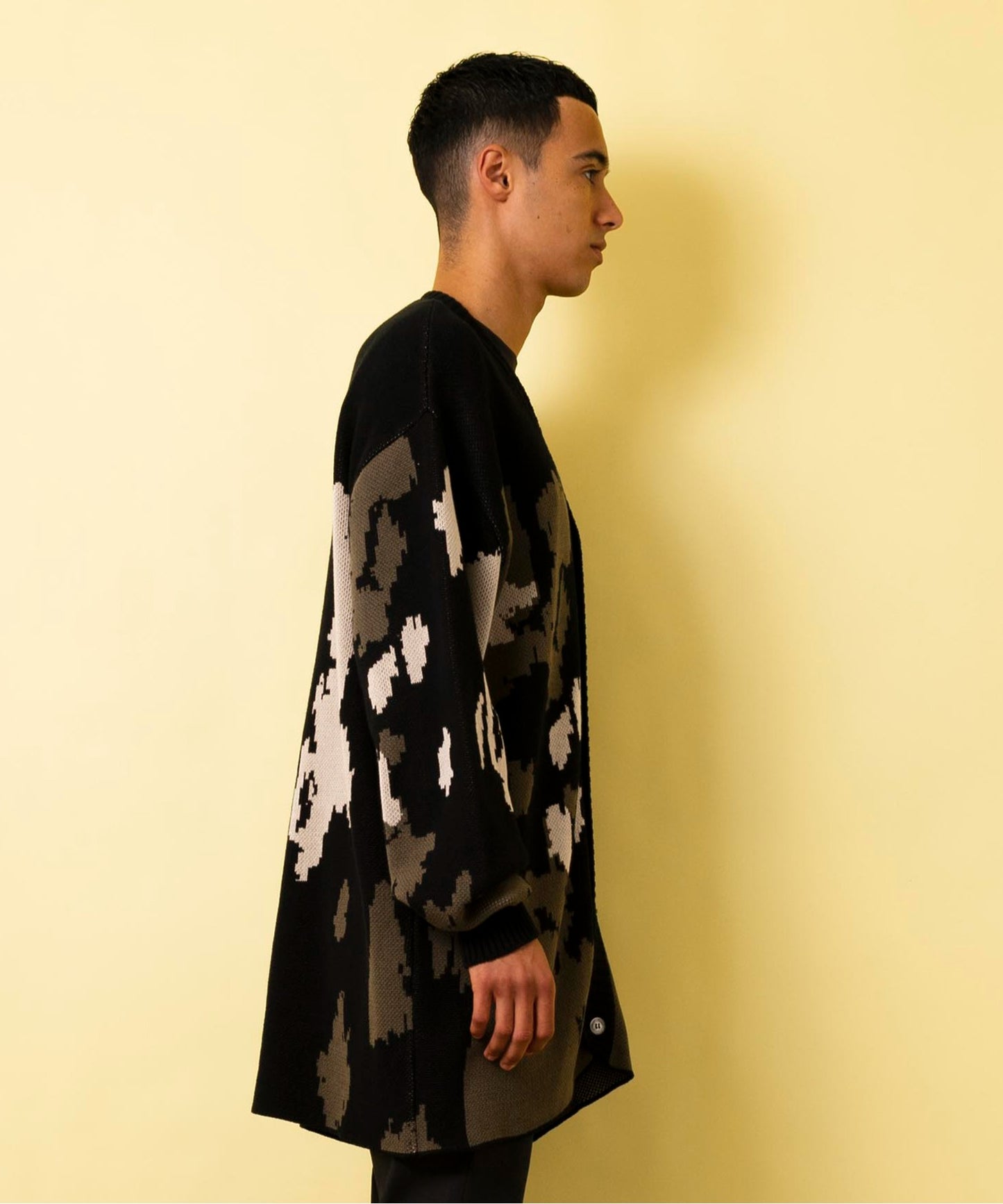 Camouflage jacquard knit cardigan